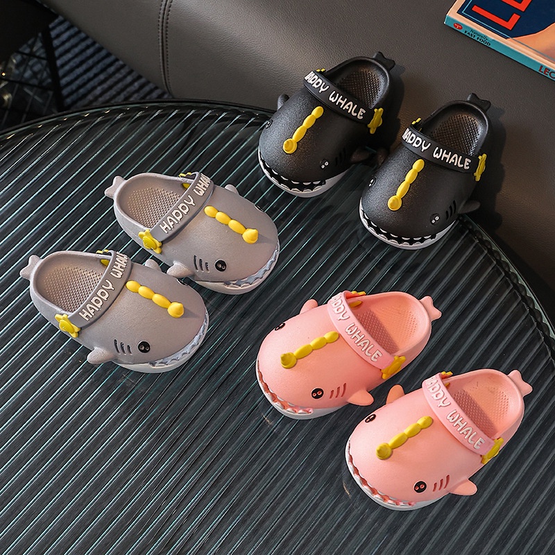 Dép crocs Chống Trượt Hình Cá Mập Cho Bé 1-8 Tuổi Đi Biển