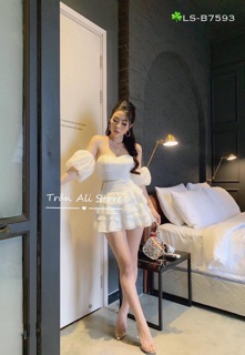 Sét áo trễ vai + chân váy tầng
