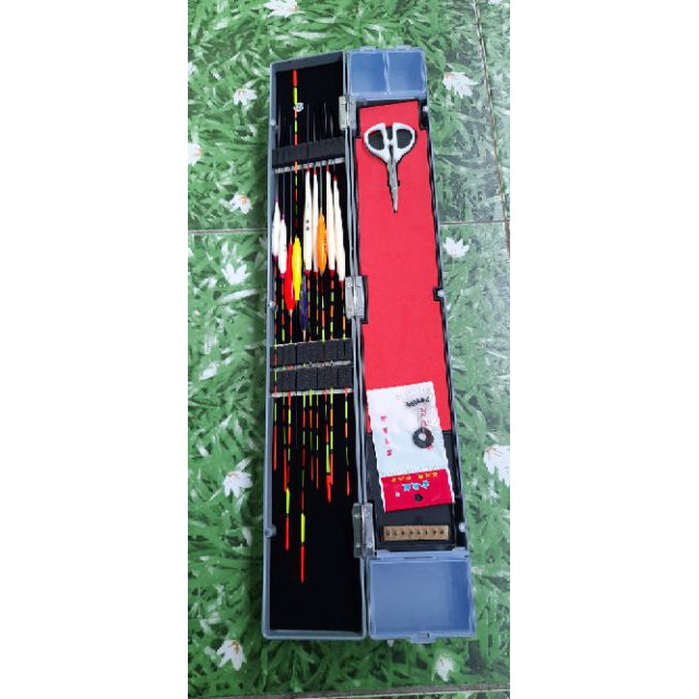 Hộp phao câu đài 3 ngăn 55cm