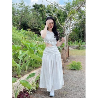Đầm khoét eo - Maxi đi biển