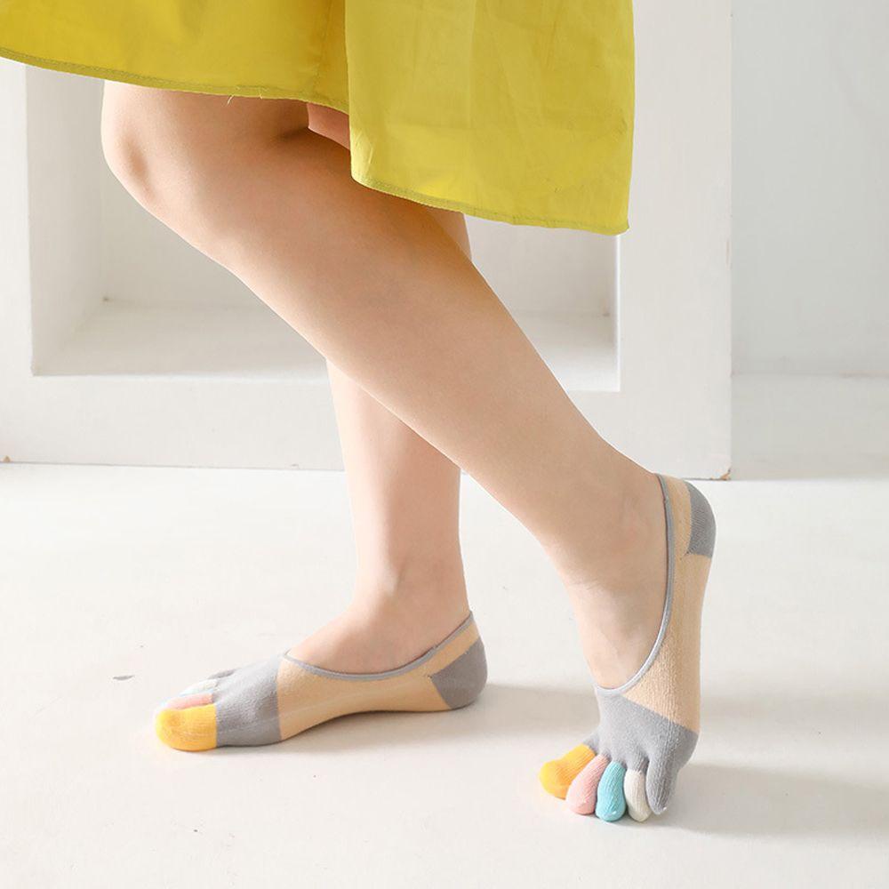 Đôi Vớ Thuyền Năm Ngón Chống Trượt Nhiều Màu Sắc Dễ Thương Dành Cho Nữ