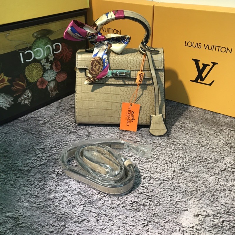 Túi xách hm da rắn size 22 đeo chéo thời trang cao cấp <Freeship 50k>