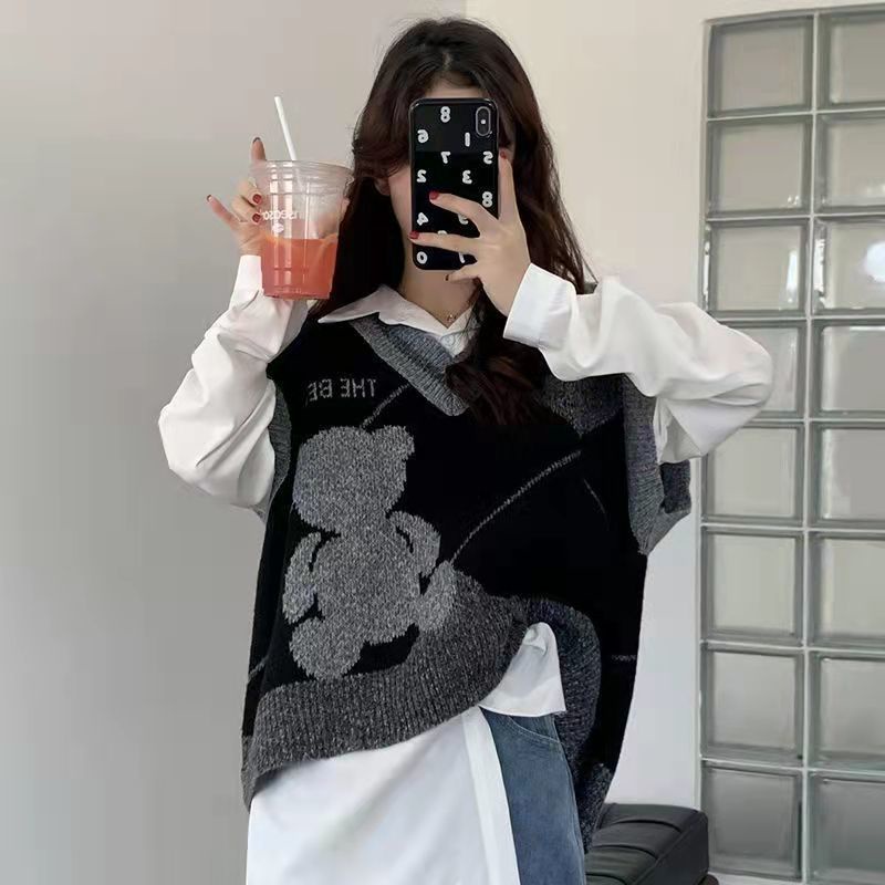 Set áo sơ mi dài tay và áo len không tay thời trang có bán lẻ