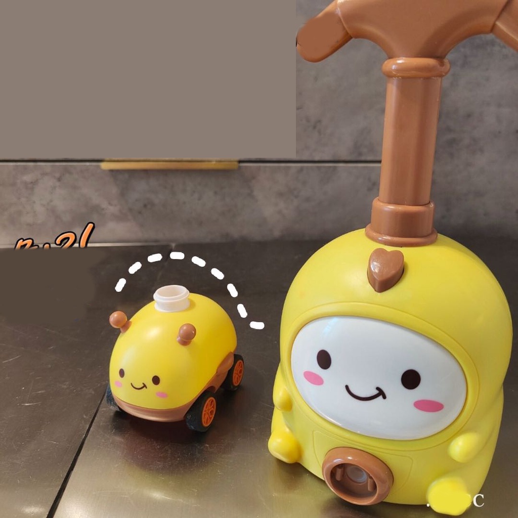 Xe ô tô đồ chơi bơm bóng bay trợ lực - Tặng phi hành gia bay + 6 bóng