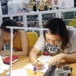 Đèn Để Bàn - Đèn Để Nối Mi -Phun Xăm