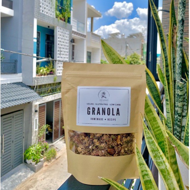 Granola ăn kiêng vị chocolate, Ngũ cốc ăn kiêng giảm cân by Lee's Farm | BigBuy360 - bigbuy360.vn