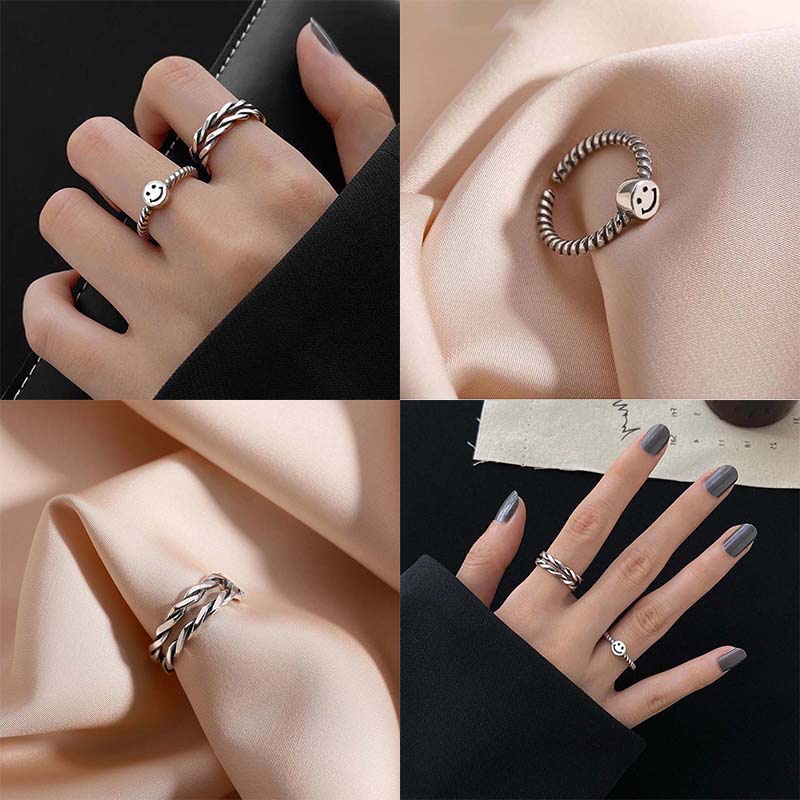 Bộ 2 Vòng Tay Kim Loại Mặt Hình Mặt Cười Thời Trang Cho Nữ