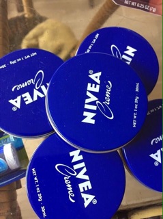 KEM DƯỠNG DA GIỮ ẨM NIVEA CREME 