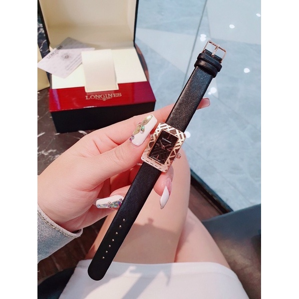 Đồng hồ Burberry nữ dây da thời trang