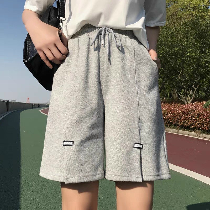 Quần Đùi Unisex ZenOne, quần short nữ xẻ logo ống rộng chất liệu cotton dày dặn lên form đẹp phong cách ulzzang