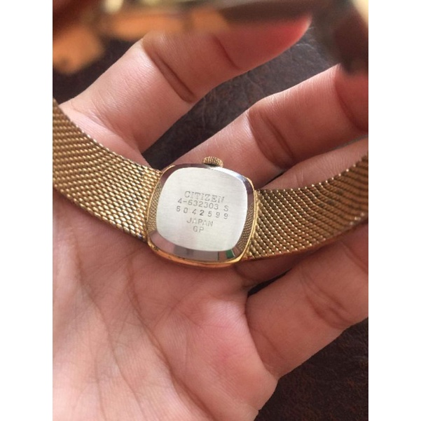 Đồng hồ si Nhật cho Nữ thương hiệu Citizent máy cơ cót - bán giá Sale do dây đeo có chỗ bị phai lớp v.àng