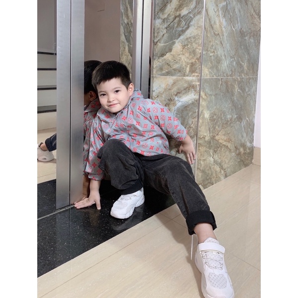 ÁO GIÓ HOẠ TIẾT L-V BÉ TRAI