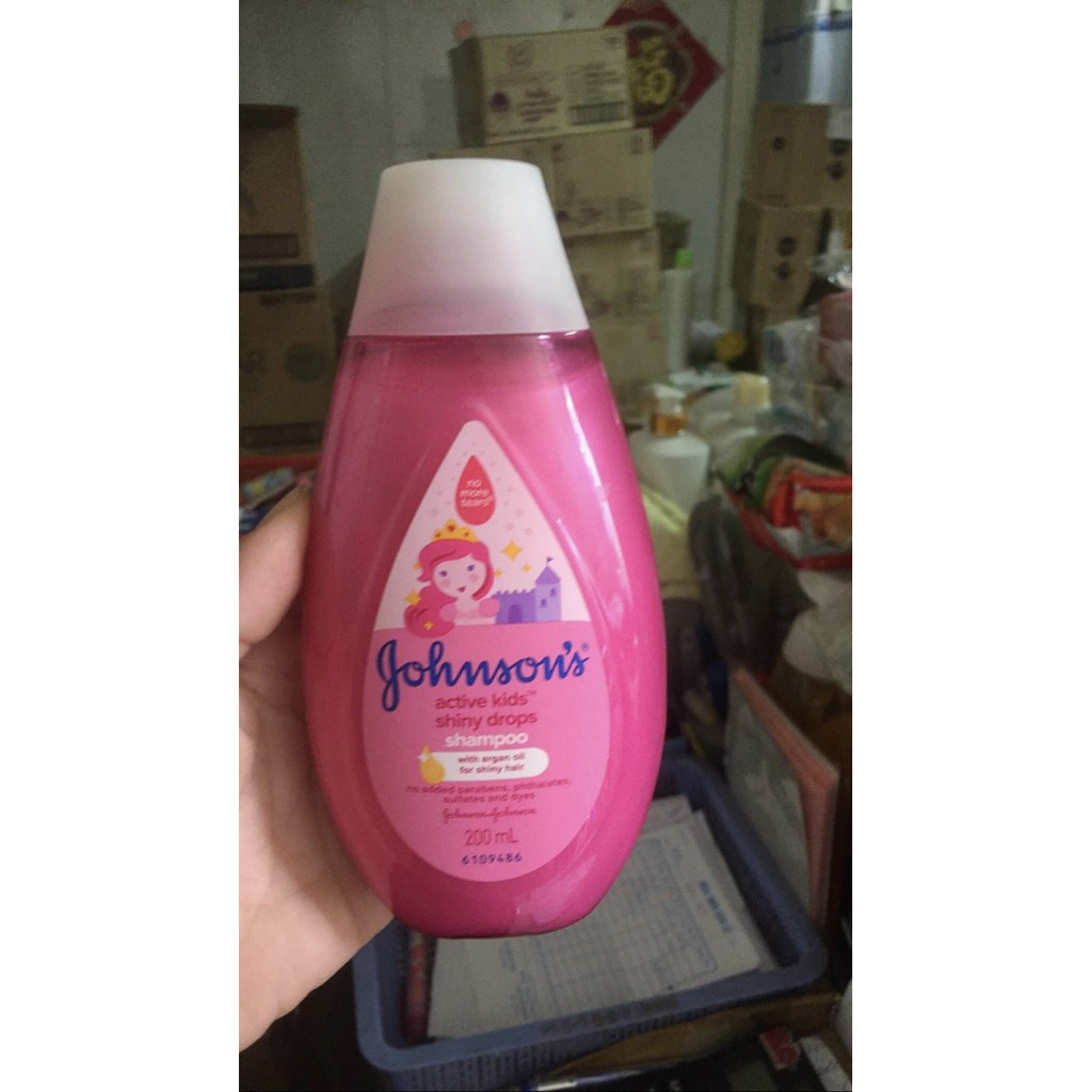 Dầu gội óng mượt Johnson's cho bé gái 200ml