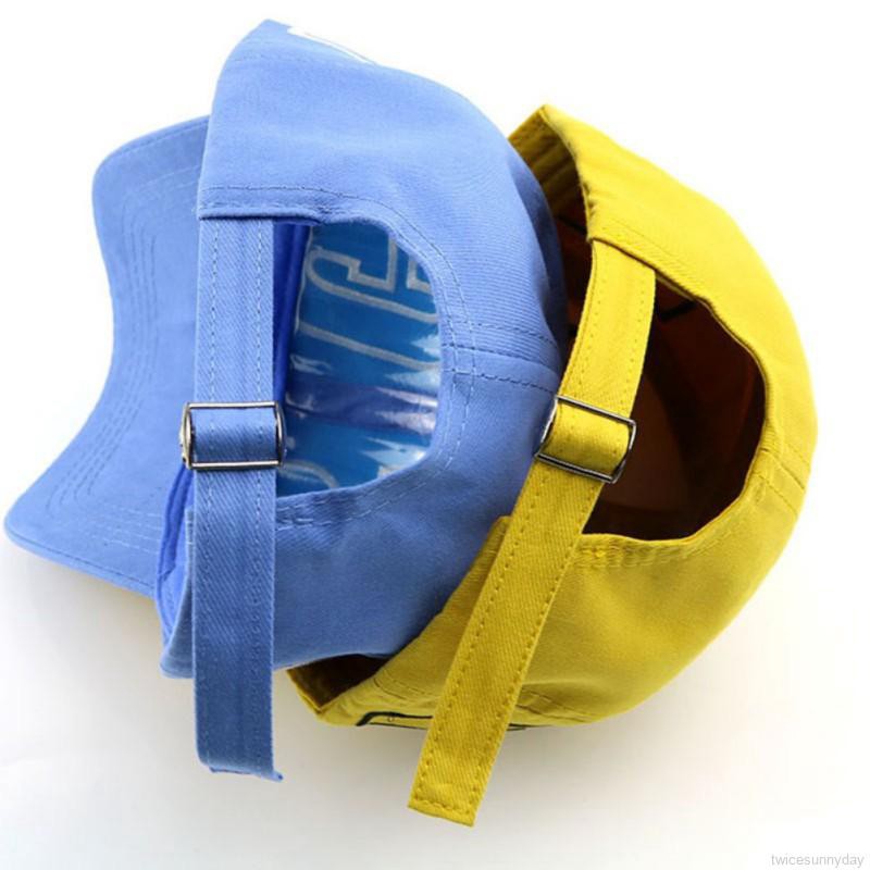 Nón lưỡi trai gắn trang trí quả cầu lông xù đáng yêu dành cho các bé