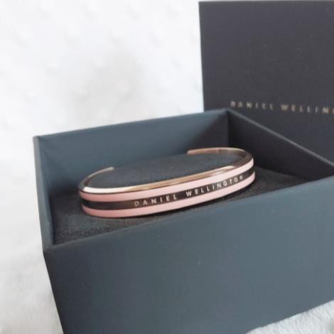 Vòng Tay Nam Nữ Daniel Wellington Classic Emalie Bracelet Dusty Rose DW Cuff Unisex Chính Hãng - OtisWatch