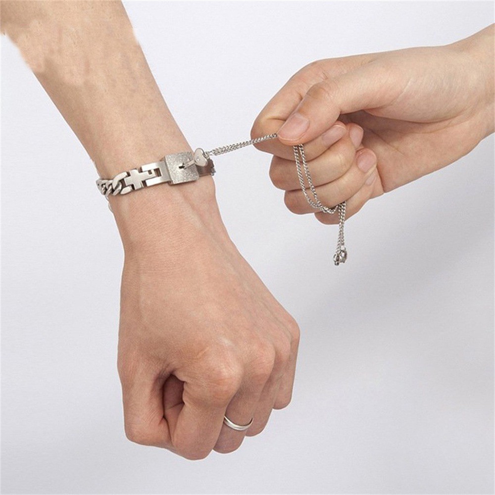 Set vòng cổ chìa khoá + vòng tay cho cặp đôi