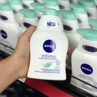 Dung dịch vệ sinh phụ nữ Balea