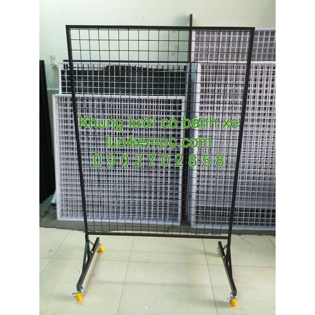 Khung lưới có bánh xe 1m x 1.5m và 50 móc