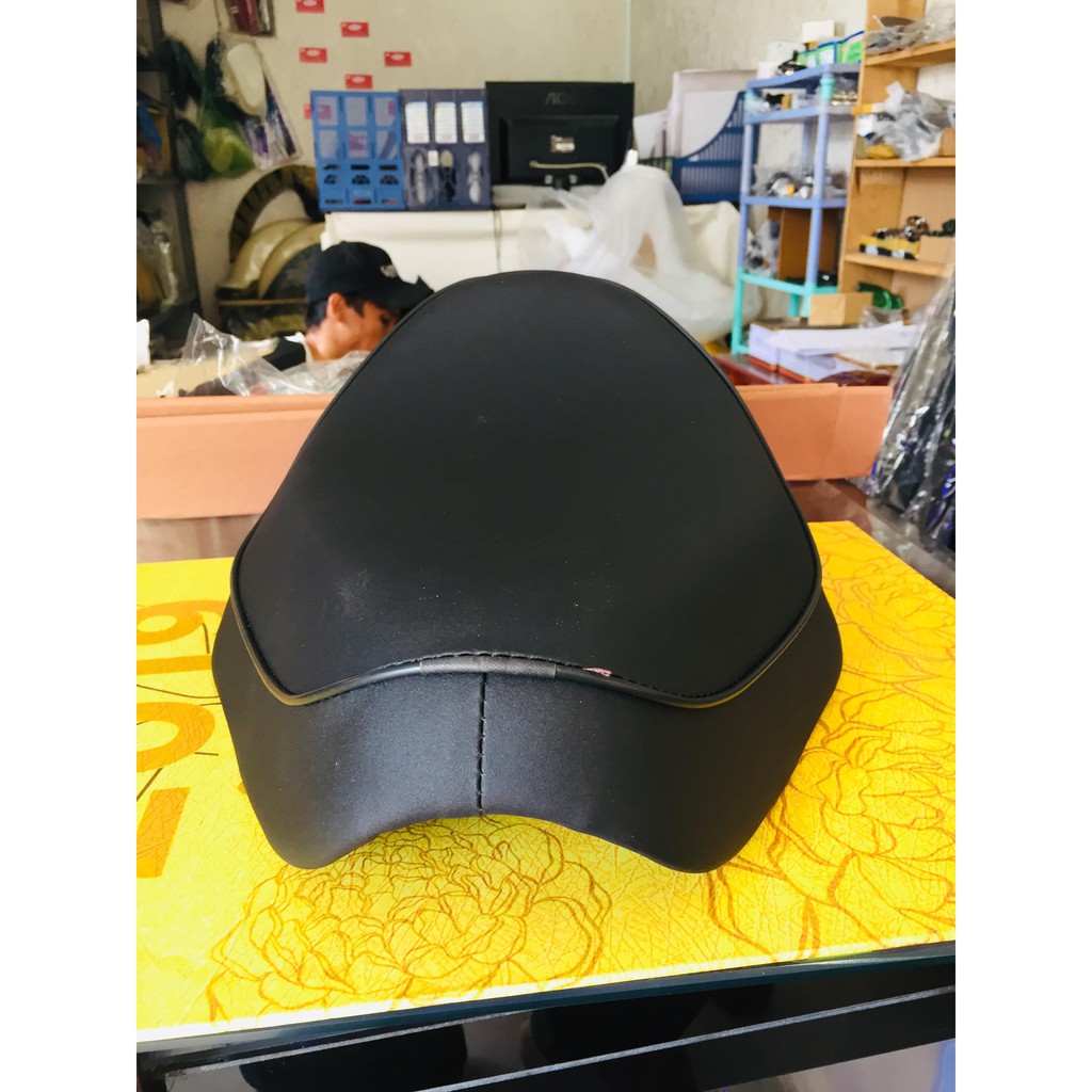 Cub cánh én : Yên trước kiểu cub én lùn  màu đen cho anh em dọn xe cub