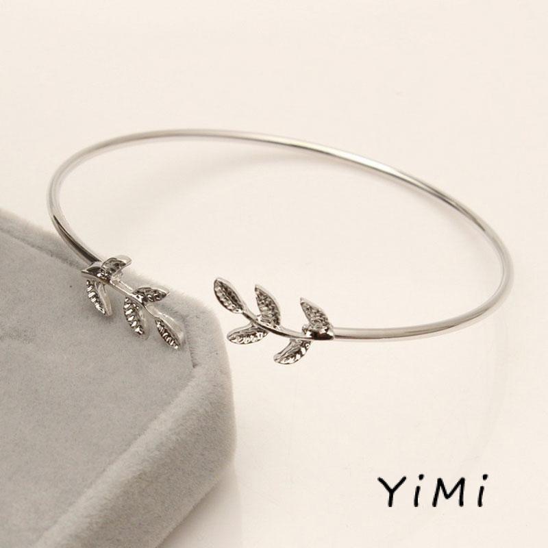 Vòng tay nữ hở hình chiếc lá