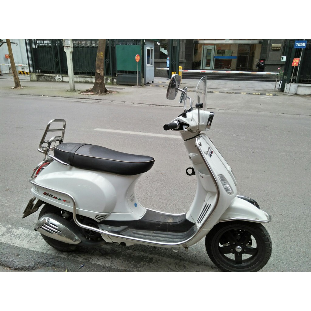 Kính chắn gió máy Thành Trung lắp cho Vespa S