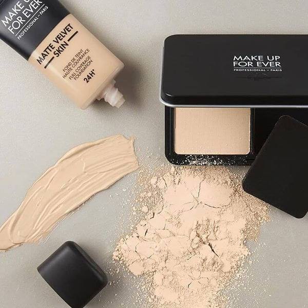 Make Up For Ever - Bông mút tán phấn nền Matte Velvet Skin Compact Foundation