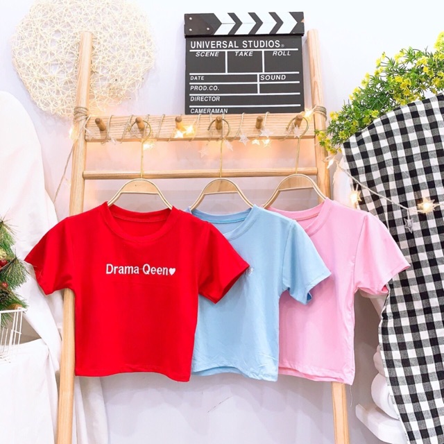 Áo croptop thêu chữ 3 màu siêu xinh thun lạnh mềm mịn RICH STORE CRT10