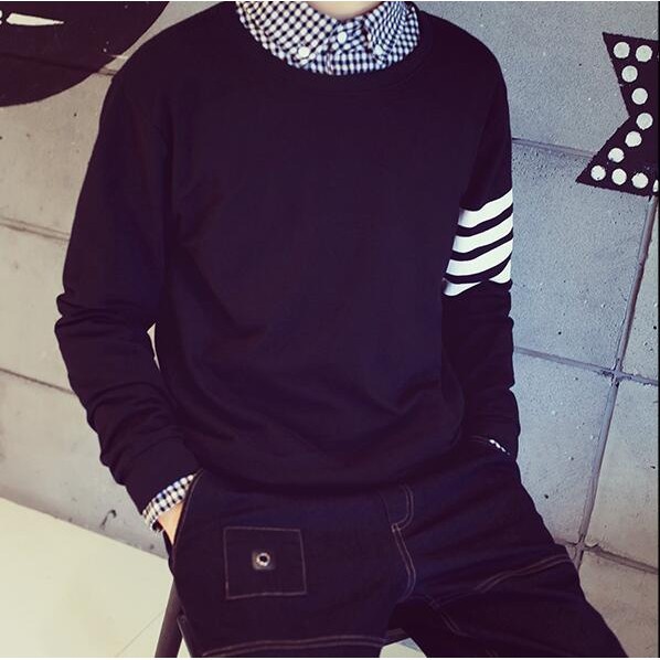 Áo phông nam dài tay phối sọc thời trang cá tính | BigBuy360 - bigbuy360.vn