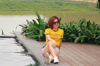 Áo phông vàng Don't Forget