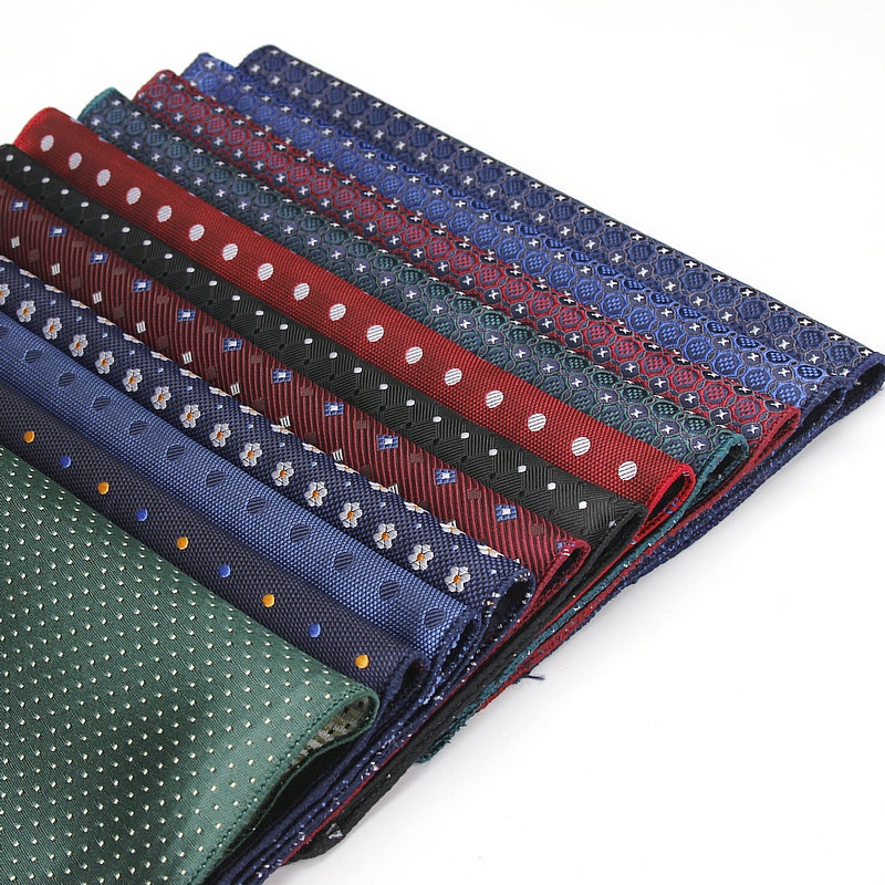 Khăn Tay Vuông Bỏ Túi 22 * 22CM Họa Tiết Chấm Bi Cho Nam