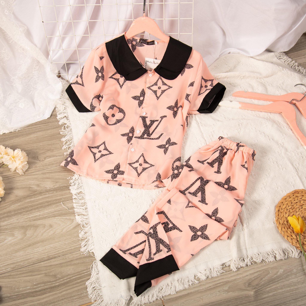 Đồ bộ pijama tay ngắn quần dài chất lụa