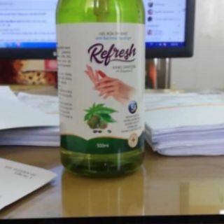 Nước sát khuẩn tay khô Refresh - giá cả bình ổn