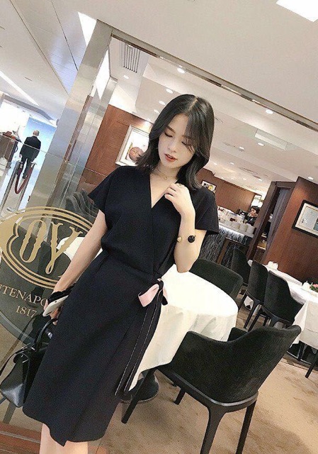 Đầm đen nơ hồng | BigBuy360 - bigbuy360.vn