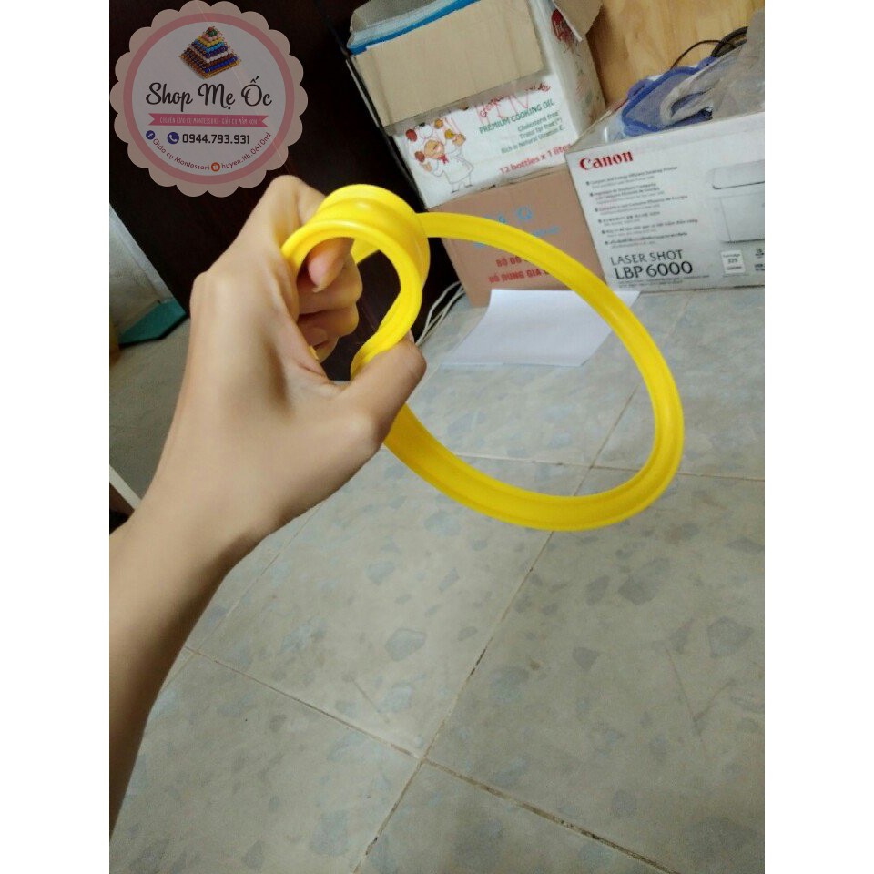 Ghép vòng đa năng. - vận động cho bé