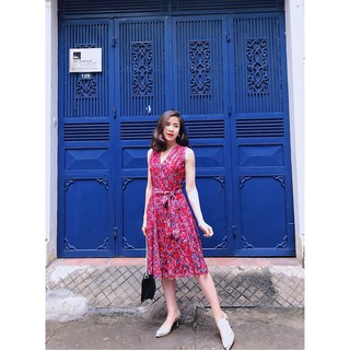 ĐẦM HOA ĐỎ