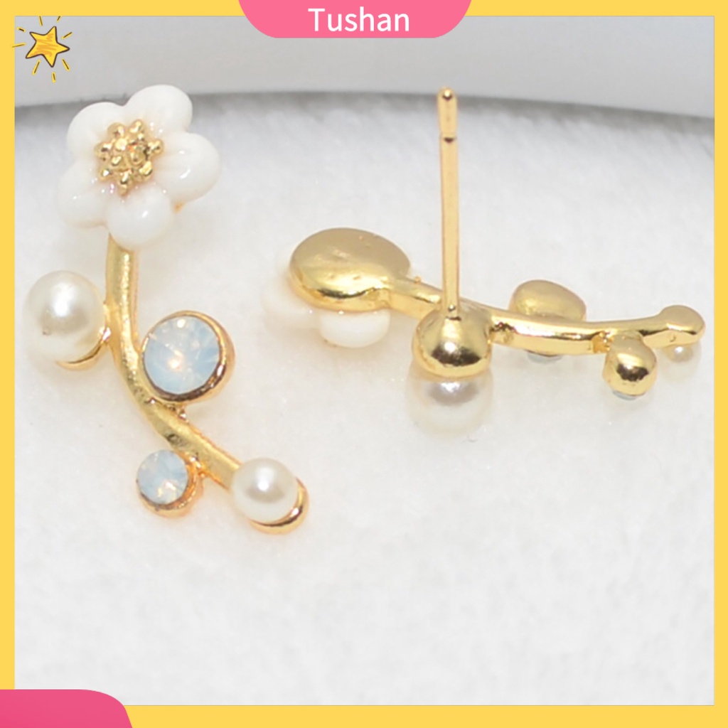 Cặp khuyên tai hình hoa đính đá và ngọc trai giả trang nhã cho nữ