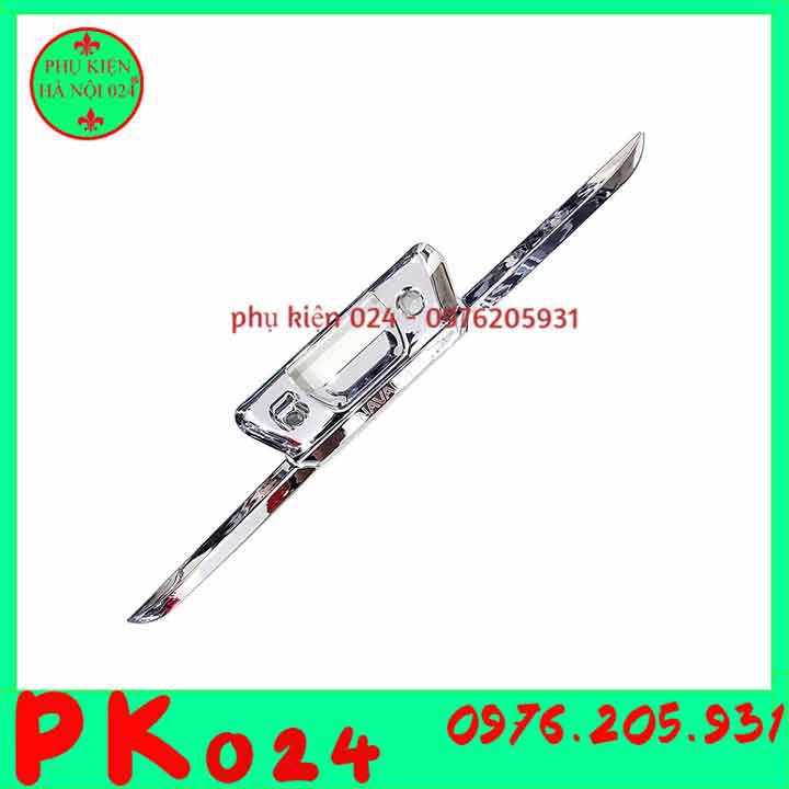 [Navara 2015-2020] Ốp Tay Mở Cốp Mạ Crom Xe - Navara 2015-2020