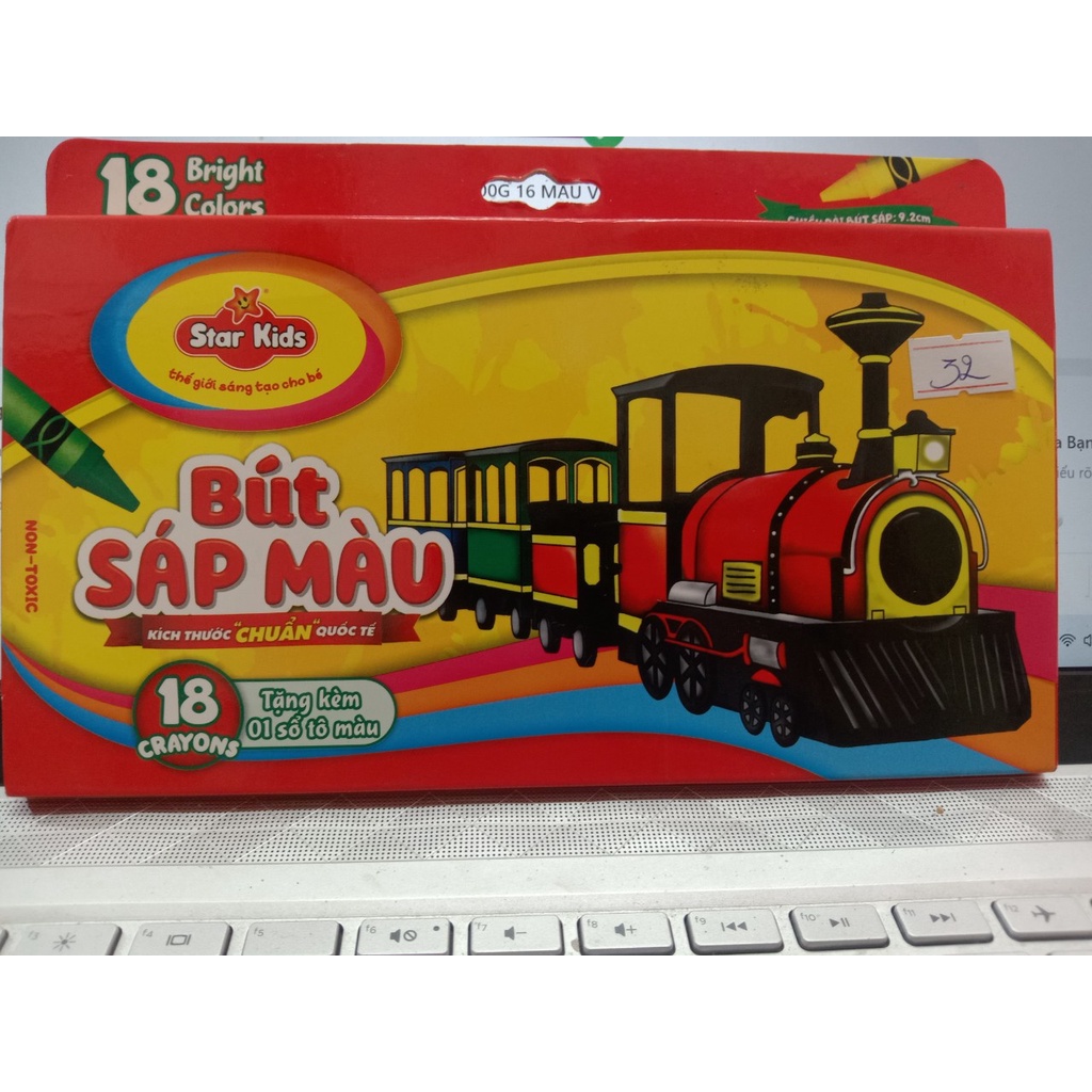 BÚT SÁP MÀU 18 MÀU STAR KIDS