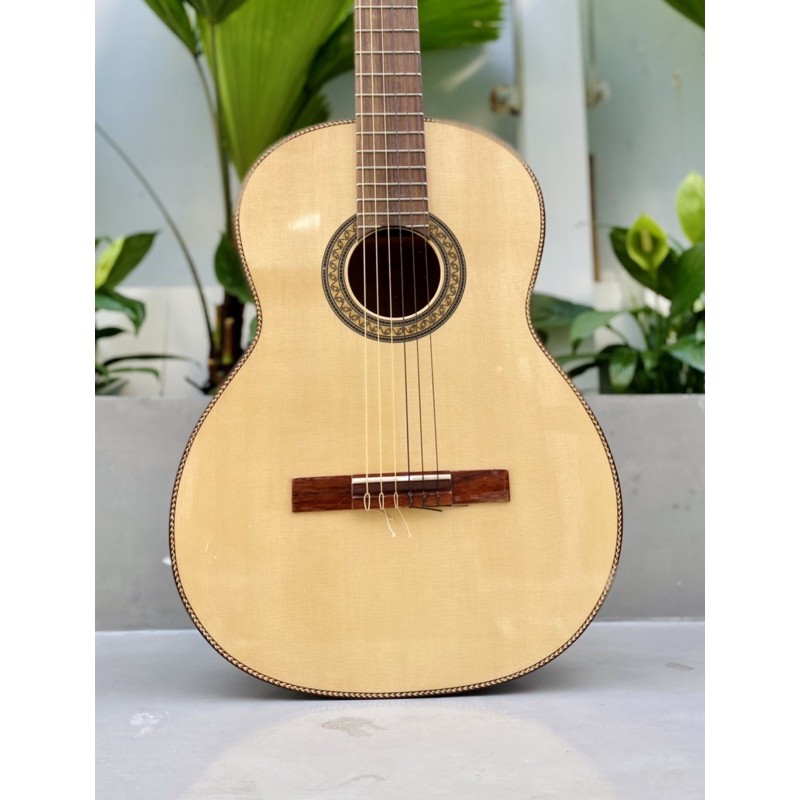 Đàn Guitar Classic Chính Hãng ST.Real Guitar Sài Thành Mã ST-C15 chất liệu gỗ thịt có ty chỉnh cần