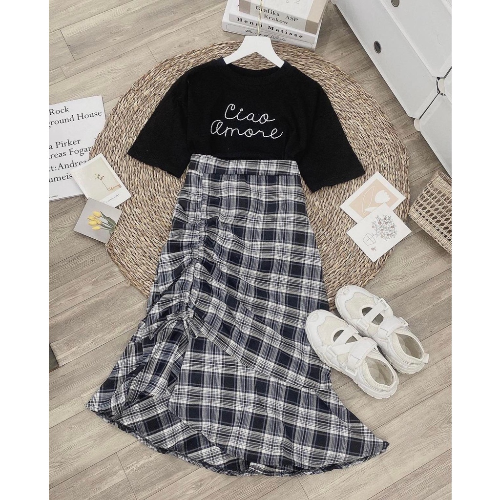 Set áo thun in chữ kèm chân váy đuôi cá rút dây kẻ caro. set váy nữ thuhangshop95