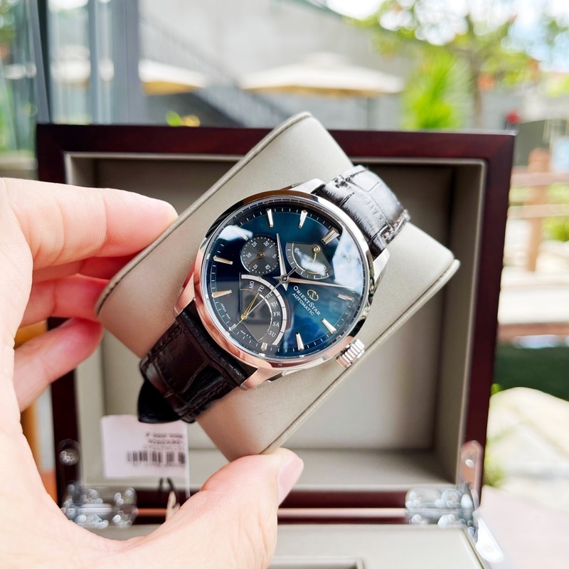 Đồng hồ nam O.RI.ENT STAR RK-DE0302E  STAR RETROGRA.DE GREEN DAIL LEATHER (MA.DE IN JA.PAN).