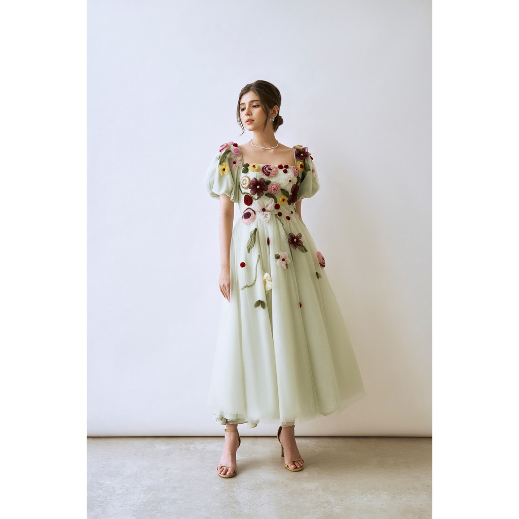 MAVEN - Váy lưới tay bồng cổ vuông đính hoa Viola Green Dress