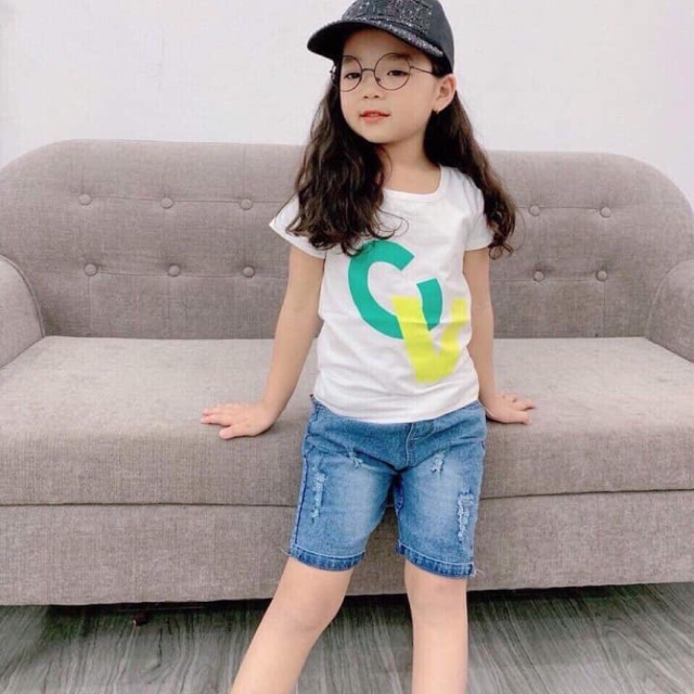 Set quần bò + áo phông cho bé
