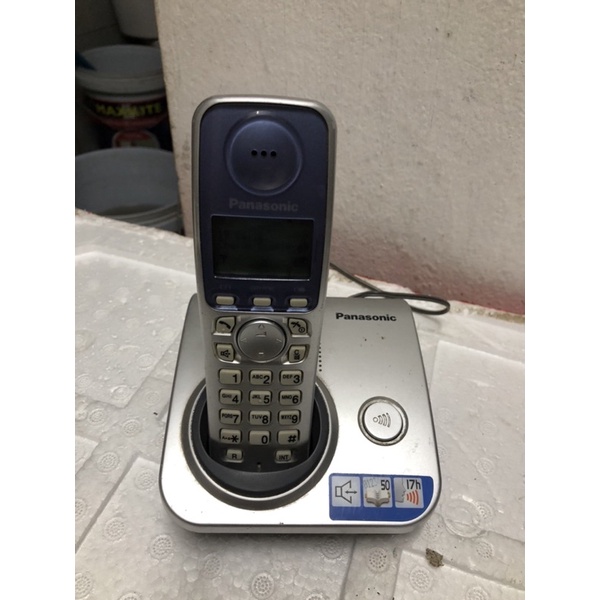 Máy điện thoại mẹ bồng con PANASONIC KX-TG7200