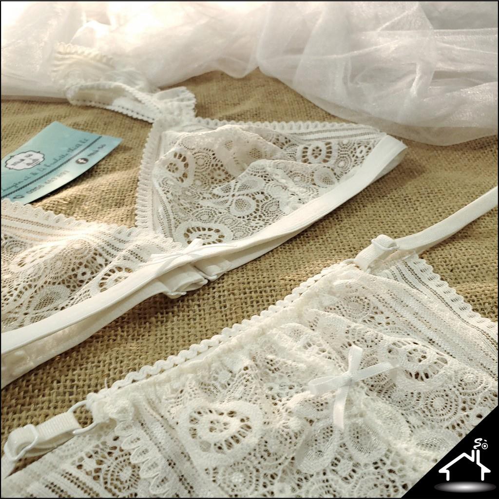 Bộ đồ lót sexy by Nhà Sò ren trắng đồng tiền hoa bèo quần dây NS133 | BigBuy360 - bigbuy360.vn