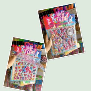Set 2 tấm hình dán sticker cùng loại
