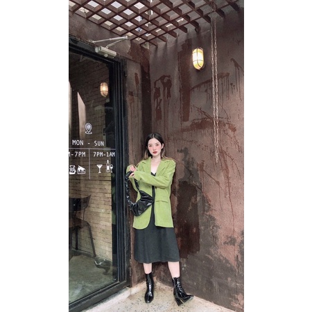 Blazer nhung tăm màu xanh matcha _ Beodaily