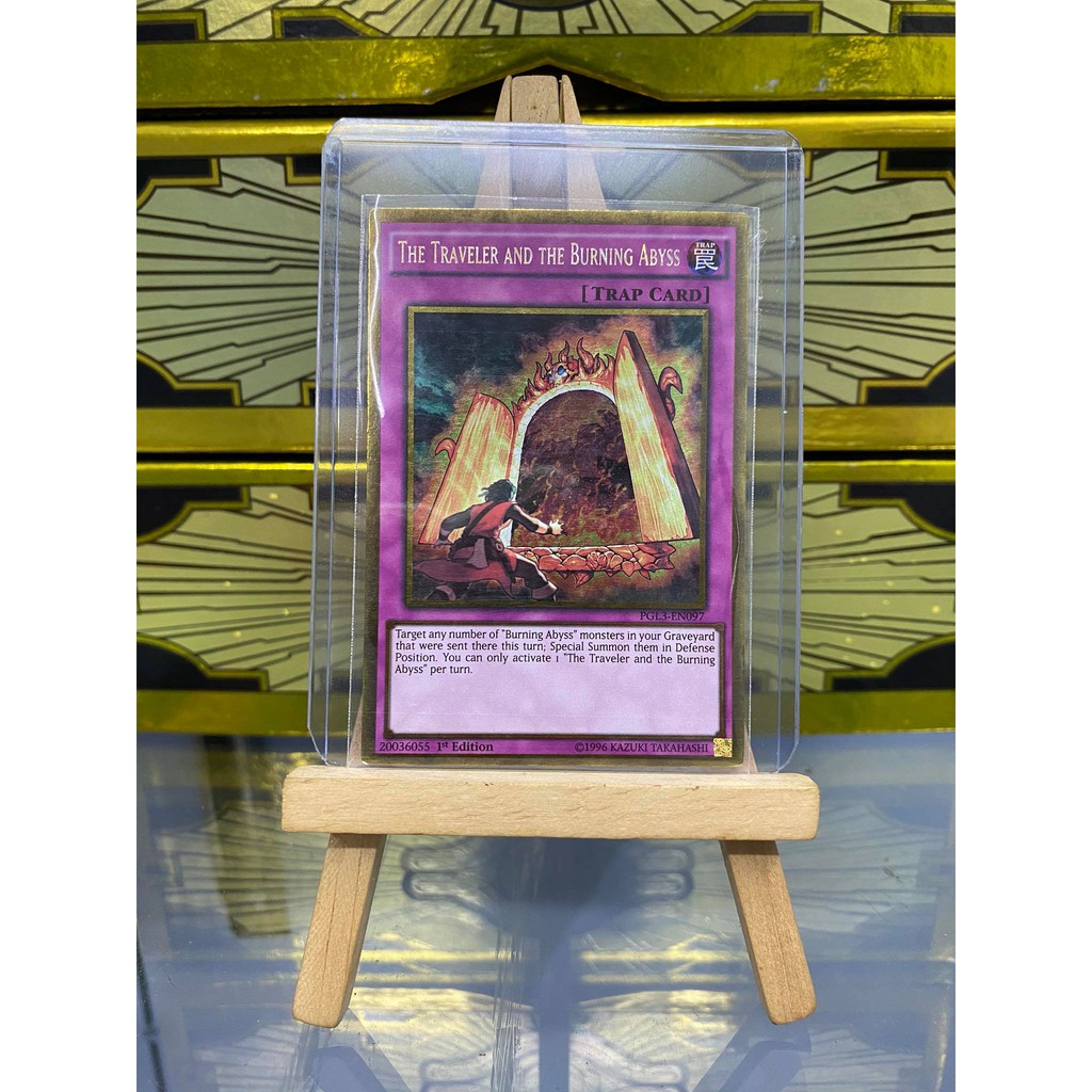 [ Dưa Hấu Yugioh ] Lá bài thẻ bài The Traveler and the Burning Abyss - Gold Rare - Tặng bọc bài nhựa bảo quản