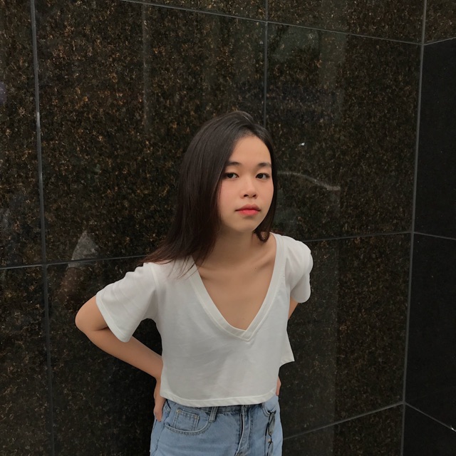  ÁO THUN CROPTOP CỔ V NHƯ HÌNH 100% SIÊU PHẨM MÙA HÈ CÁC TÌNH YÊU ƠIII | BigBuy360 - bigbuy360.vn