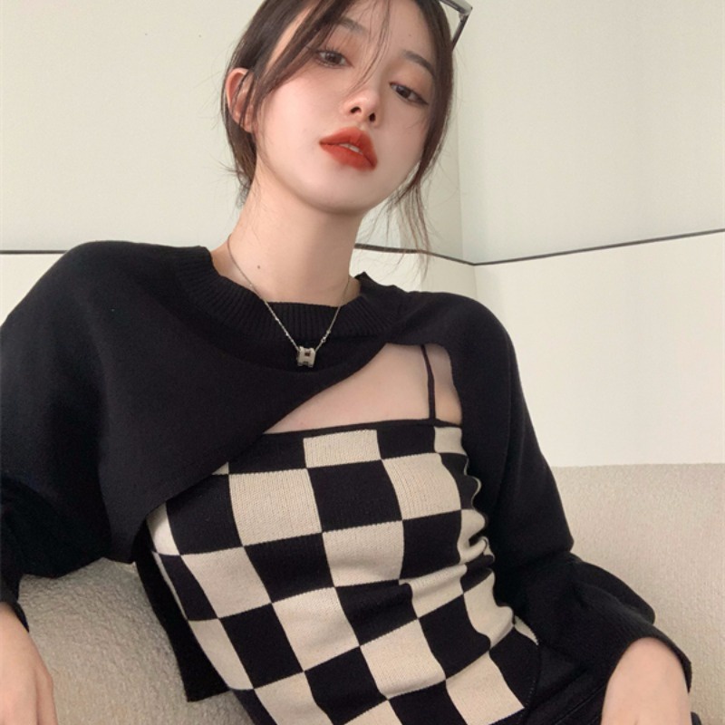 Set Áo 2 Dây Lửng Và Áo Khoác Cardigan Dệt Kim Phong Cách Hàn Quốc Cho Nữ